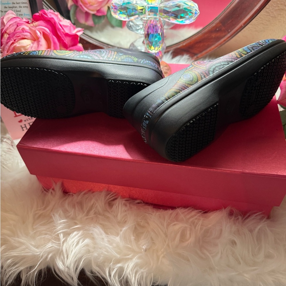 CROCS NWT Nerio Pro Graphic Multi-Color  Size 8 $4.00 Off + Discounted Shipping - Picture 13 of 17